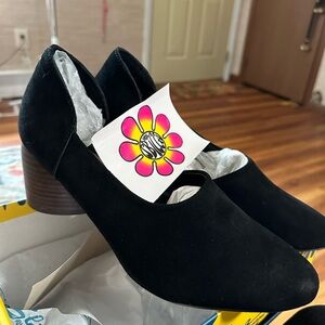 Sbicca Violin black pumps size 8.5. Chunky heel